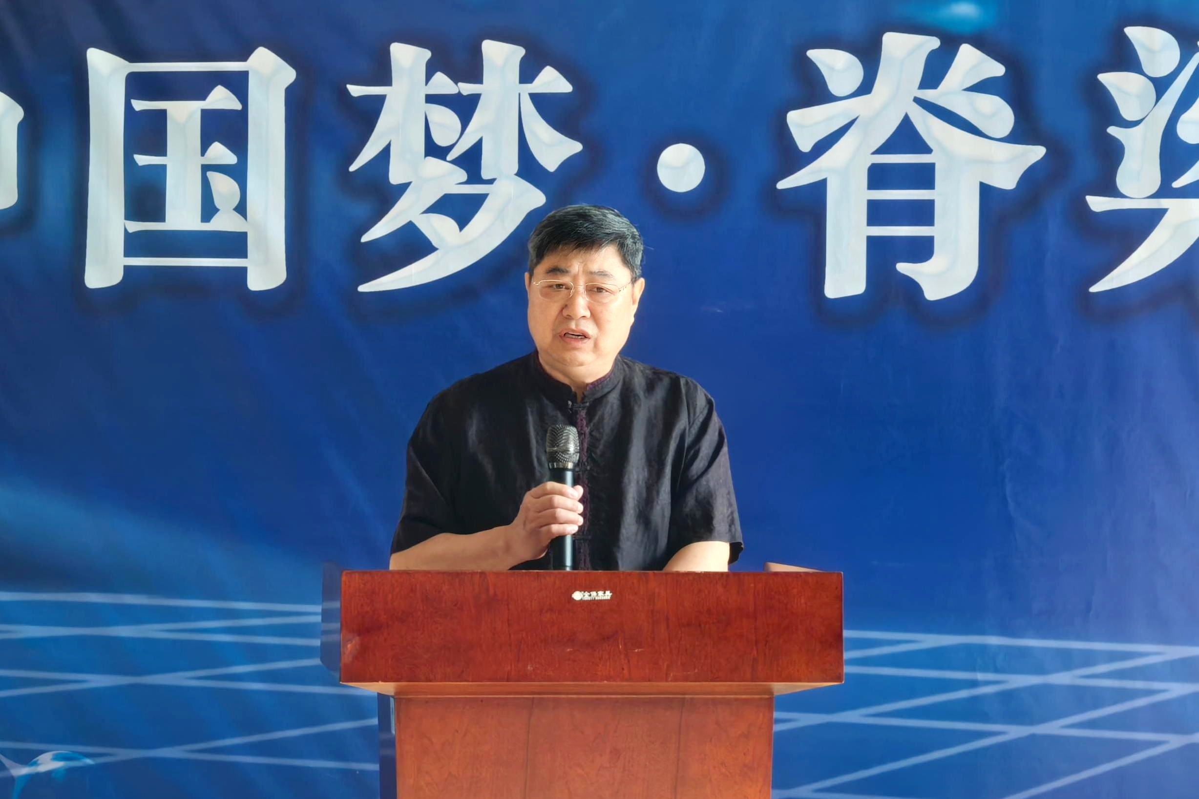 资深志愿者、退休海军少将邢玉启.jpg