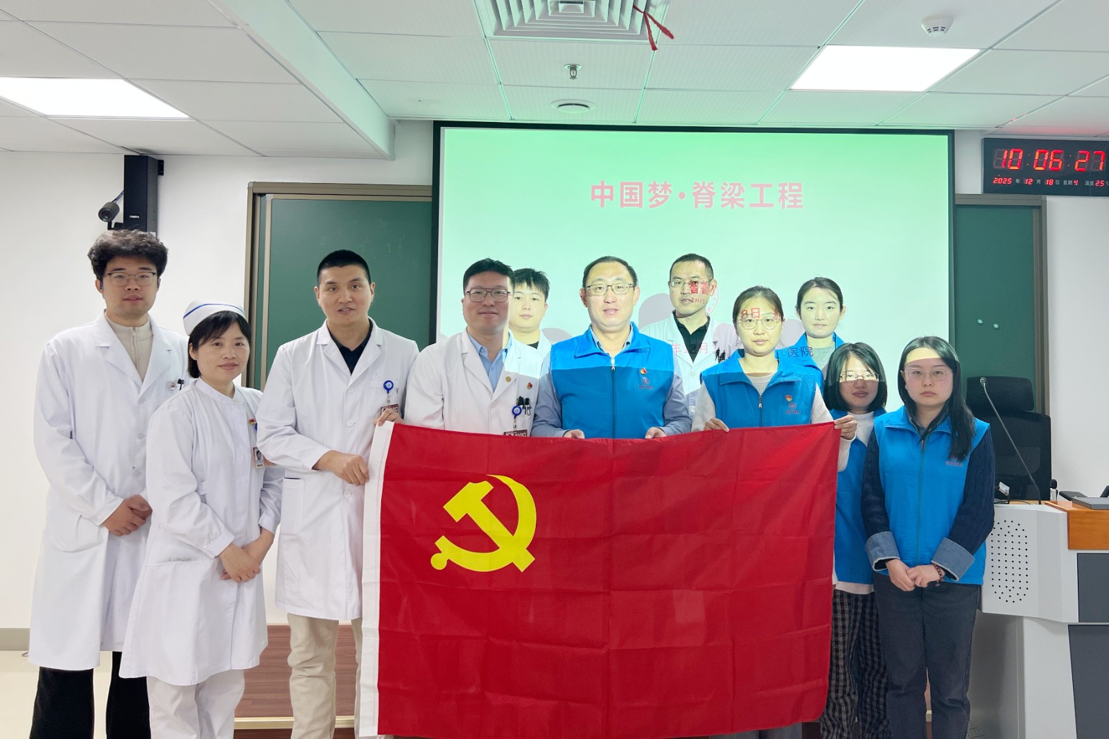 1766051771402684.jpg 合影照(修剪版).jpg